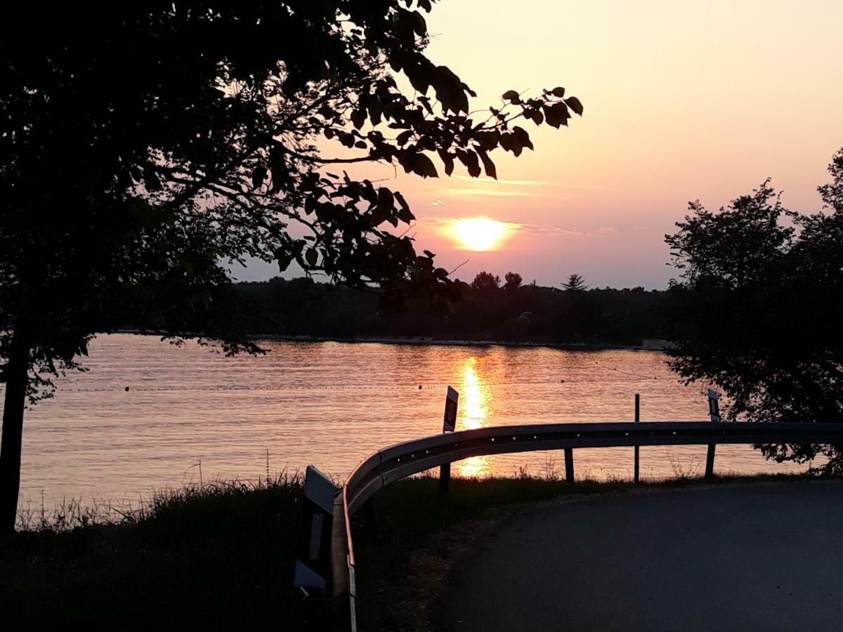 Mali Maj, Punta 37, Brkljacic Porec